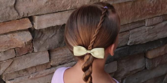 Hairstyles za dekleta: nizka upognjena rep