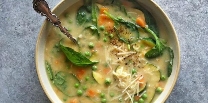 zelenjavne juhe: juha z bučkami, špinača, fižol in belega vina