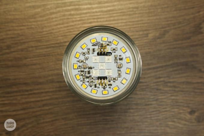 Svetlobni BT Smart Bulb 