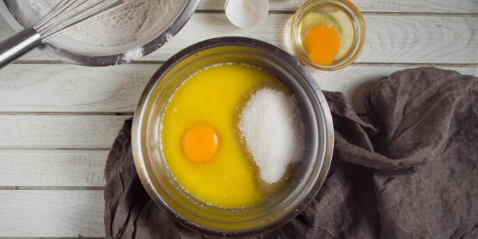 piškot bari: jajca in sladkor