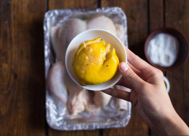 Kako kuhati piščanca: limone za okus