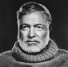 Kako, da ne gorijo, na delovnem mestu: skrivnost Ernesta Hemingwaya