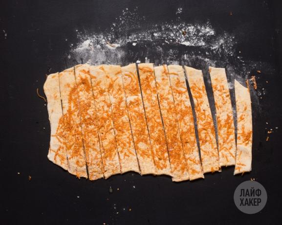 Kako kuhati sir palice: Cut testo