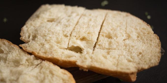 Česen toast kruh