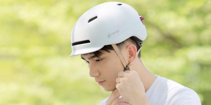 Stvar dneva: Kolesarska čelada Xiaomi osvetljena