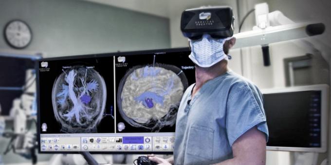 VR-čelada v medicini