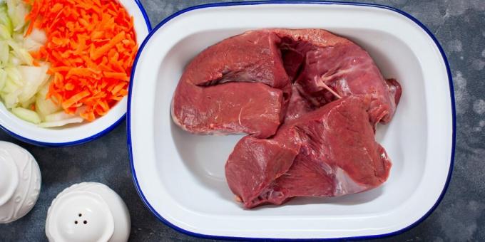 Kako zavreti goveje srce: pred kuhanjem odstranite maščobo