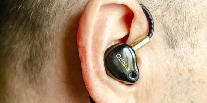 Avdiofile slušalke Oriolus Finschi: sajenje v uho