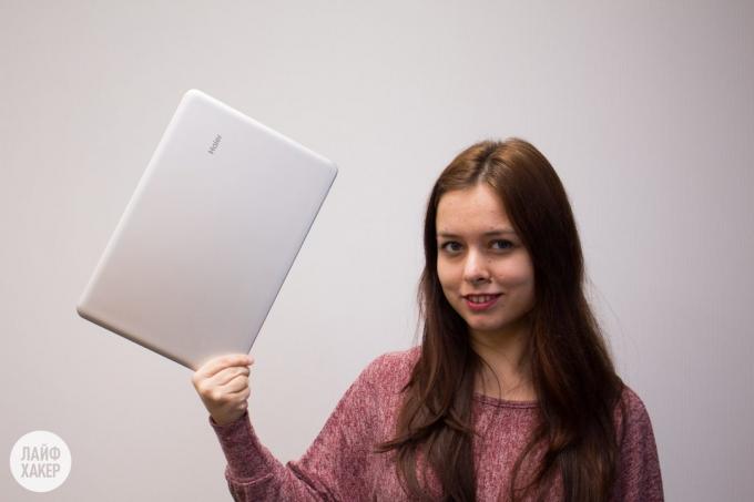 Haier LightBook: teža