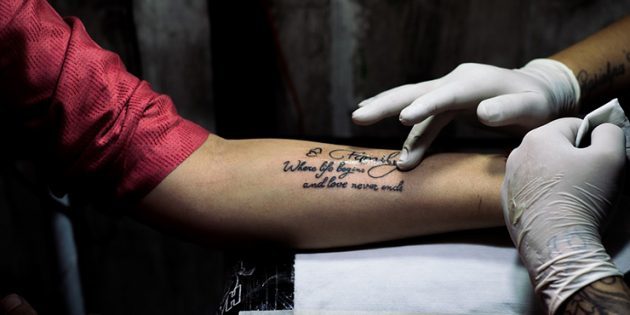 storiti tetovaže boli