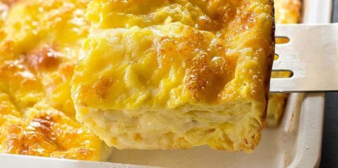 Kako kuhati jajca v pečici: Jajce pečenje z sveži sir in sir