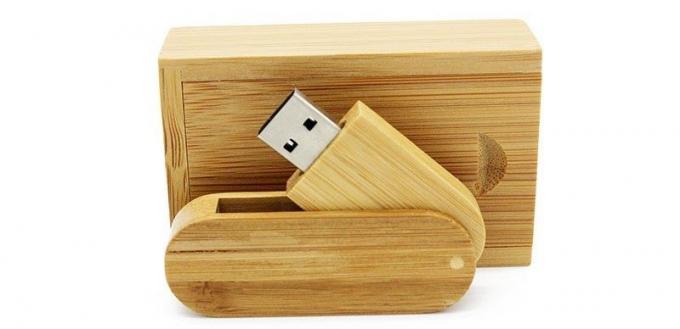 leseni USB flash disk