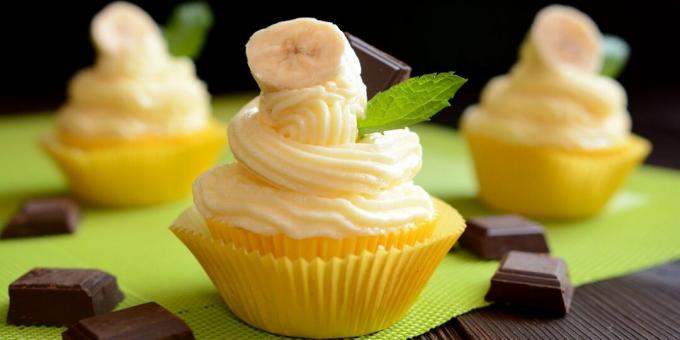 Bananin kolački z vanilijevo kremo