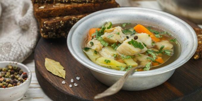 Preprosta ribja juha z zelenjavo v počasnem kuhalniku