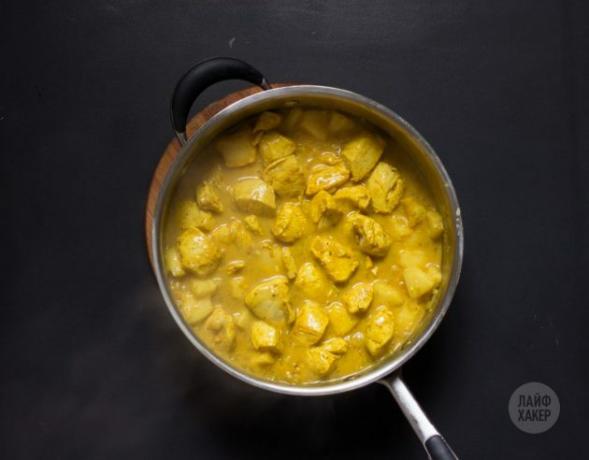 Piščančji curry z ananasom: dodajte ananas