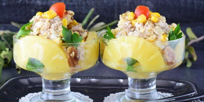 preprost recept za solato z orehi, ananasom in piščancem