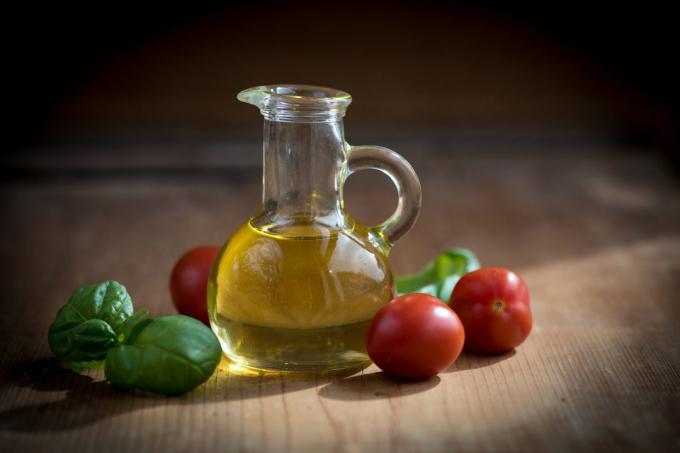 Kuhinjska: rastlinsko olje