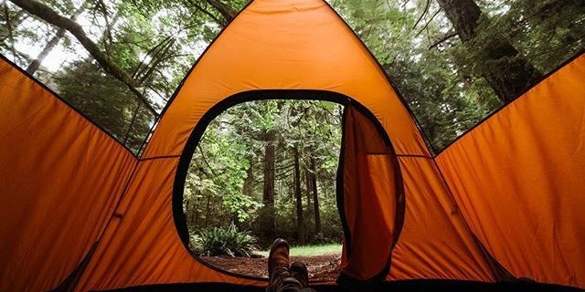 Velik šotor: v notranjosti pogled