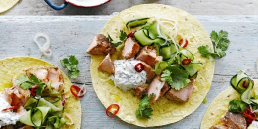 Kaj kuhamo večerjo: tacos z lososom in začimbami
