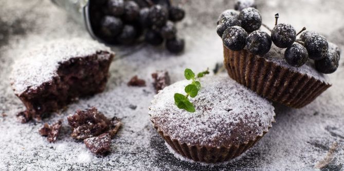 Chokeberry Recepti: Cupcakes z aronije