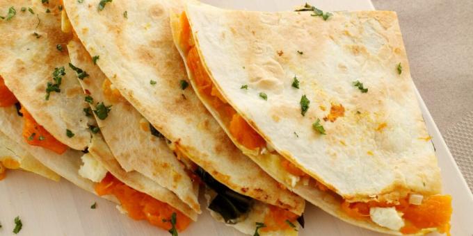 Vegetarijanska quesadilla z bučo