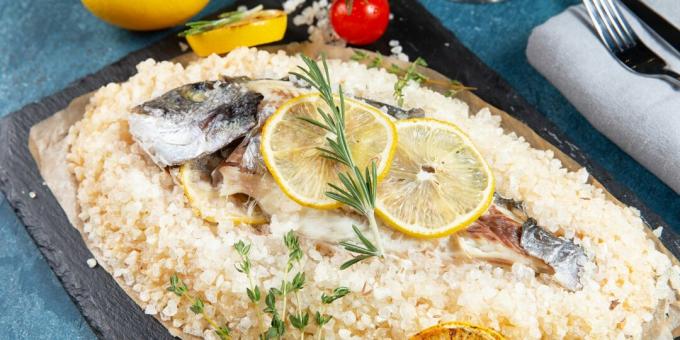 Recept za ribe v pečici: dorado v soli