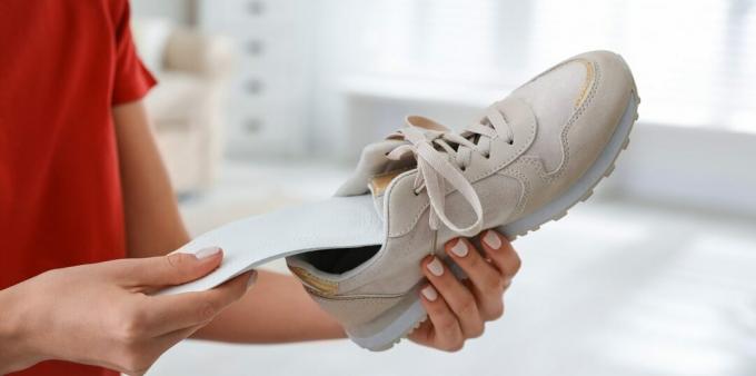 Nega čevljev: kako pravilno posušiti čevlje
