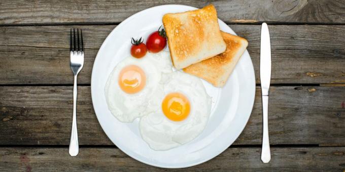 Jajčni zajtrk izboljša profil holesterola
