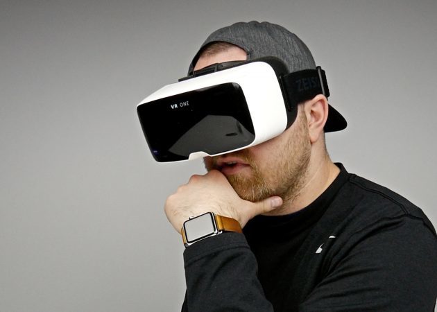 VR-pripomočke: Zeiss VR One
