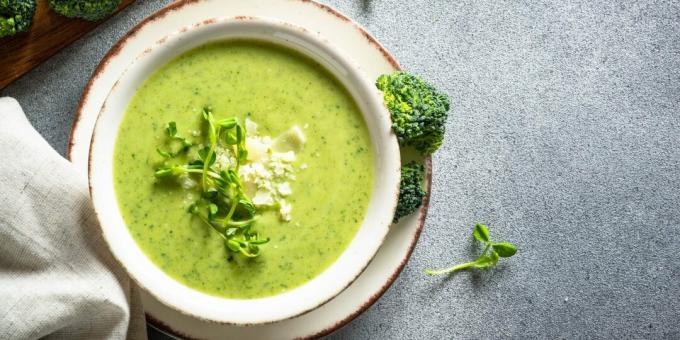 Kremna brokolijeva juha s smetano