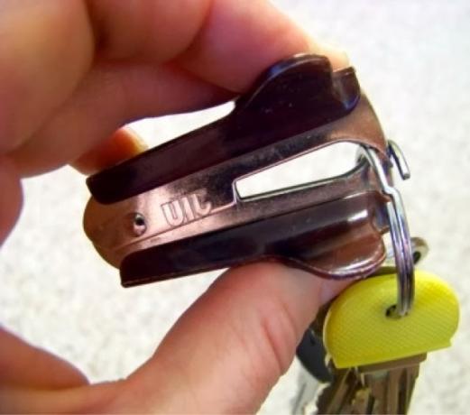 kako odstraniti ključ iz obroča
