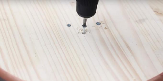 Kako narediti praskalnik: povežite lesene dele