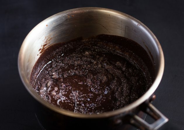 recept za čokoladni piškot: dodajte sladkor in kakav