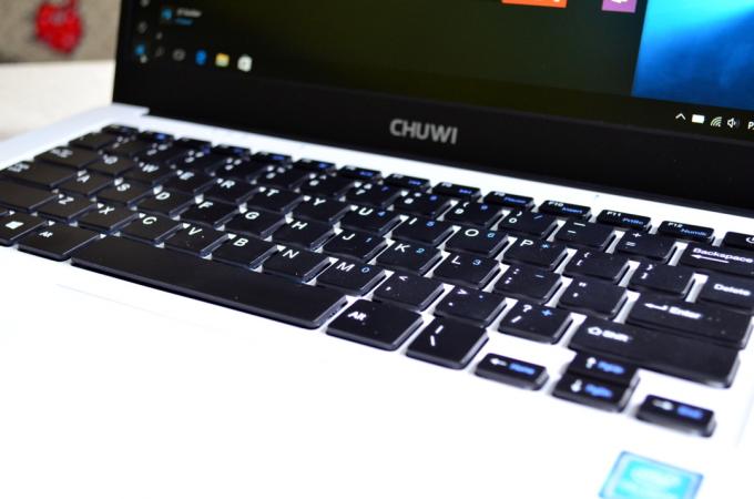 Chuwi LapBook 14.1: Tipkovnica