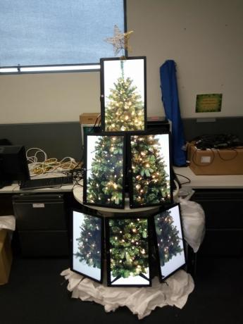 Božično drevo iz monitorjev