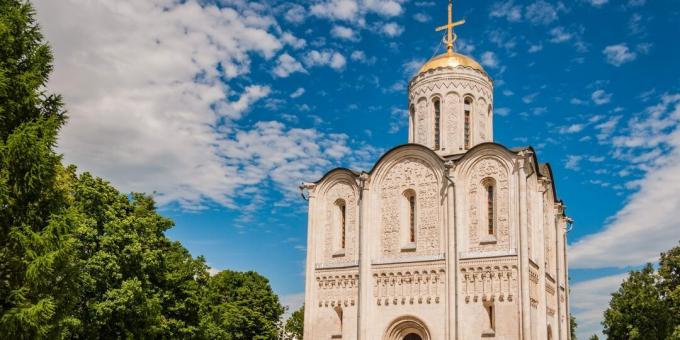 Katere znamenitosti Vladimirja si je treba ogledati: katedrala Dmitrievsky