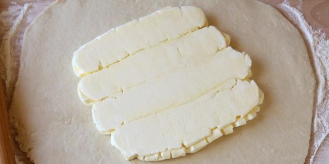 Kako kuhati domače luskasta slaščice: Postavite mehko maslo