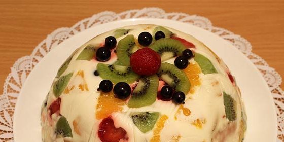 Jelly torta "Razbita stekla" s sadjem