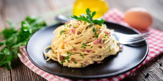 Klasične testenine carbonara