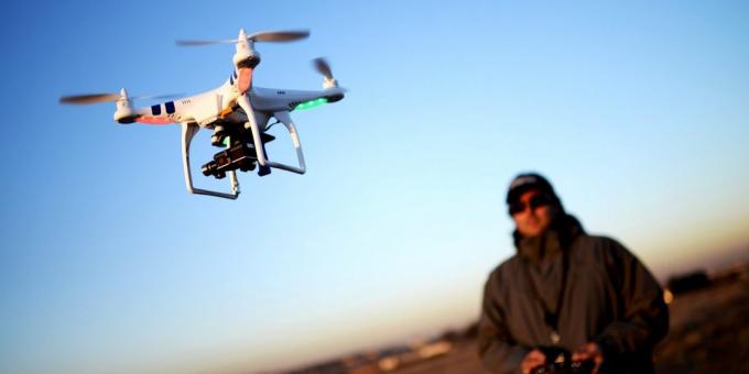 Prihodnost poklic: pilot quadrocopter