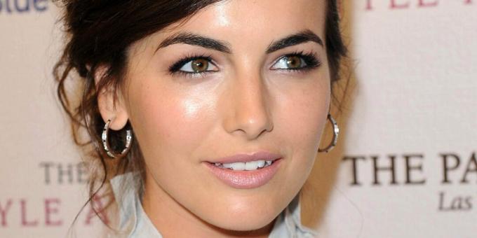 Ličila za "spuščene" oči. Camilla Belle