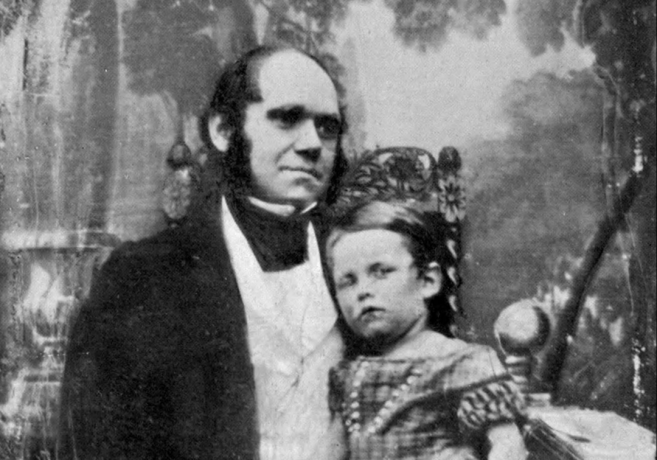 Charles Darwin in njegov sin